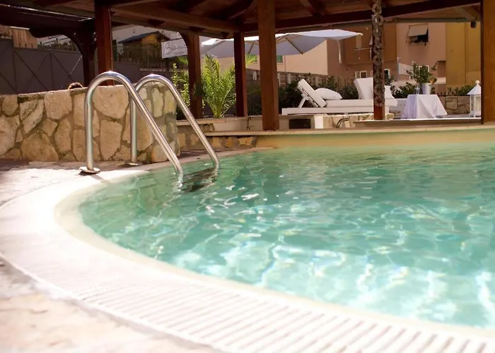 Otel The 3*
